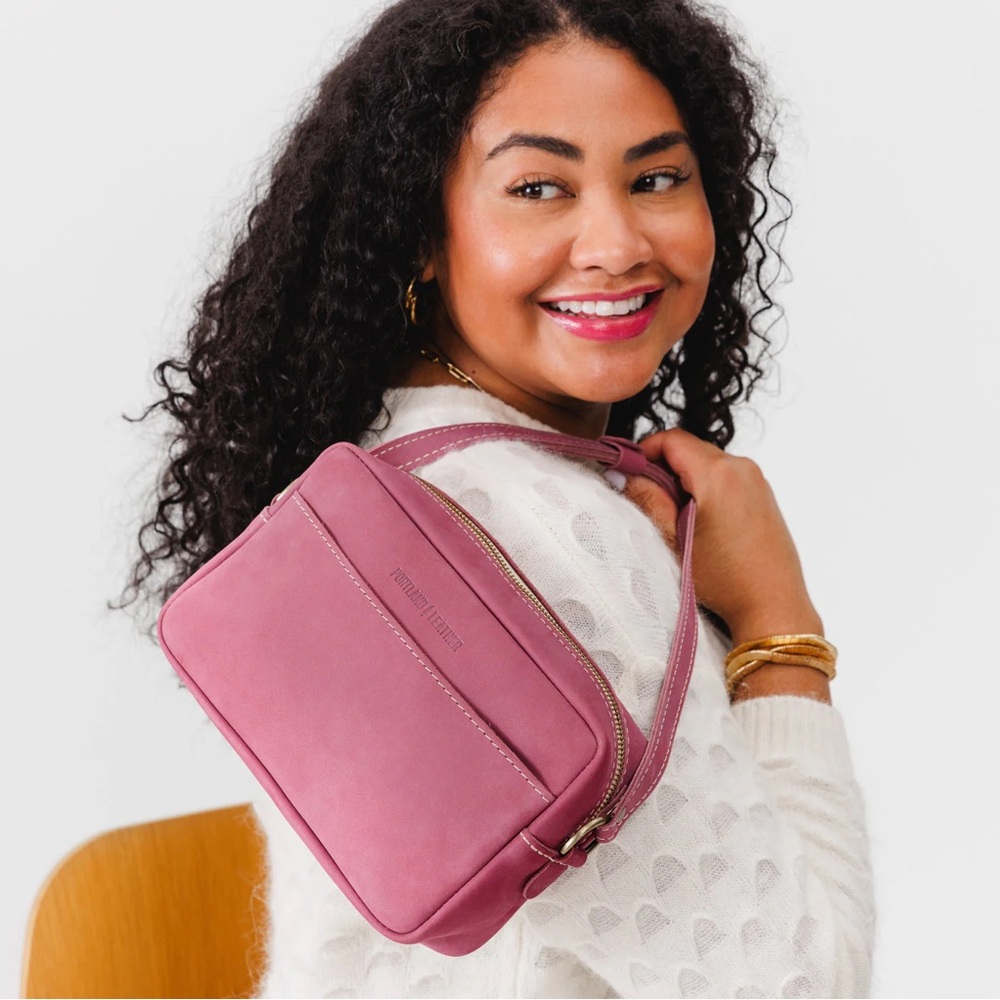 Portland Leather Pink (Foxglove) Crossbody Camera Bag Large - Picture 4 of 9